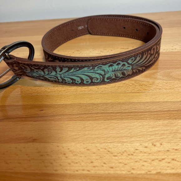 Women’s Leather Ring Buckle Floral Embossed Western Turquoise Belt Size Small - Picture 2 of 7